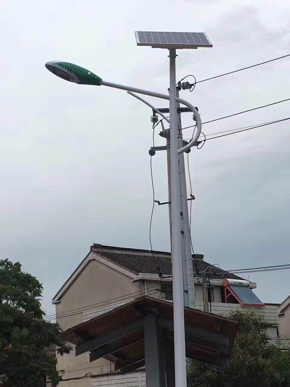 太陽(yáng)能路燈結(jié)構(gòu)原理